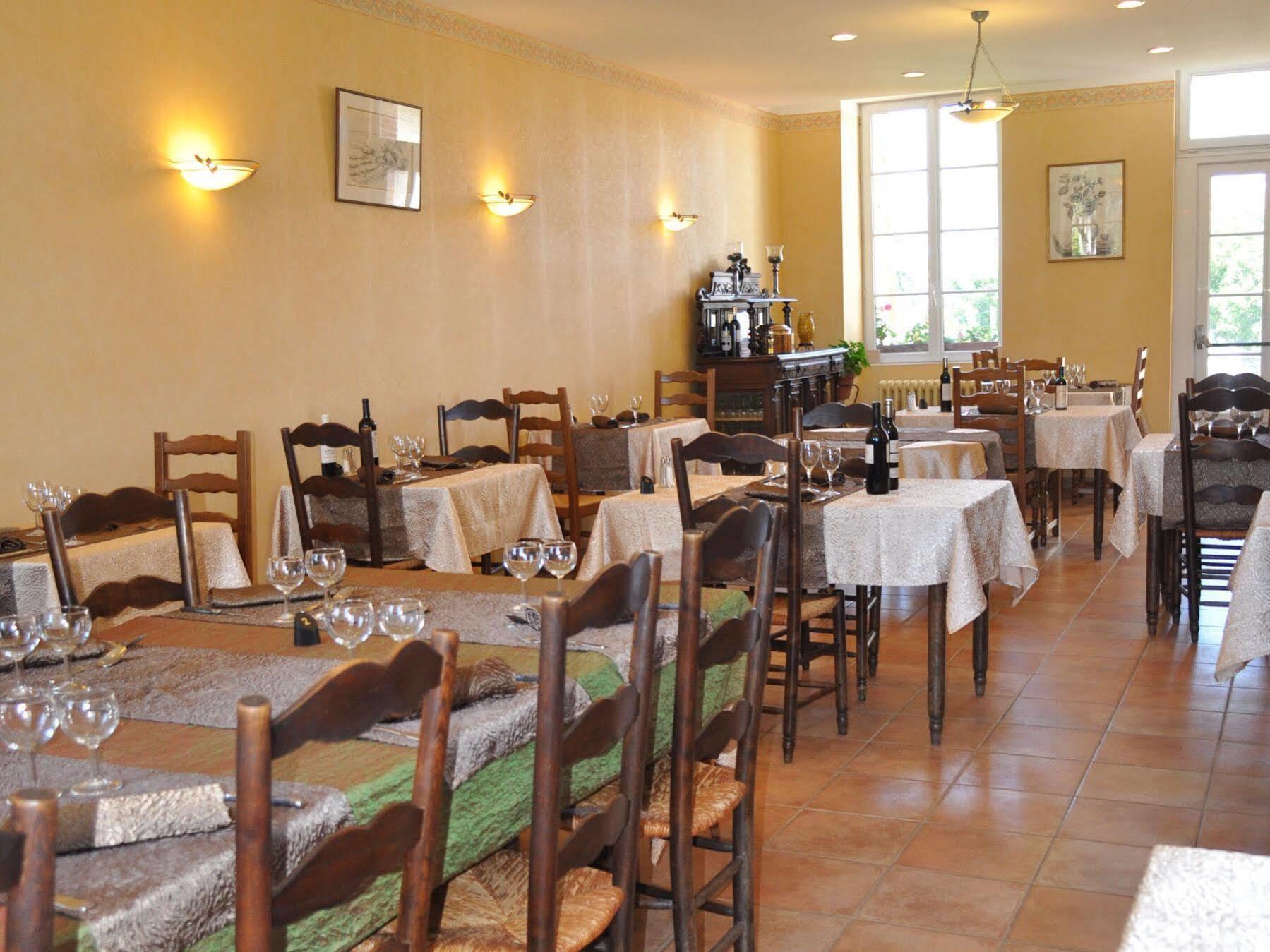 Aube Nouvelle Hotel Durfort-Lacapelette Exterior photo